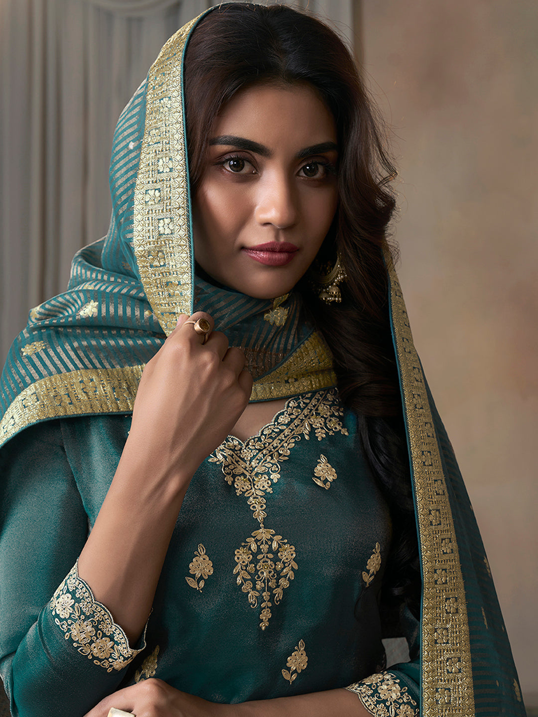 Green Viscose Tissue with Pitta work Kurta Suit Set - qivii