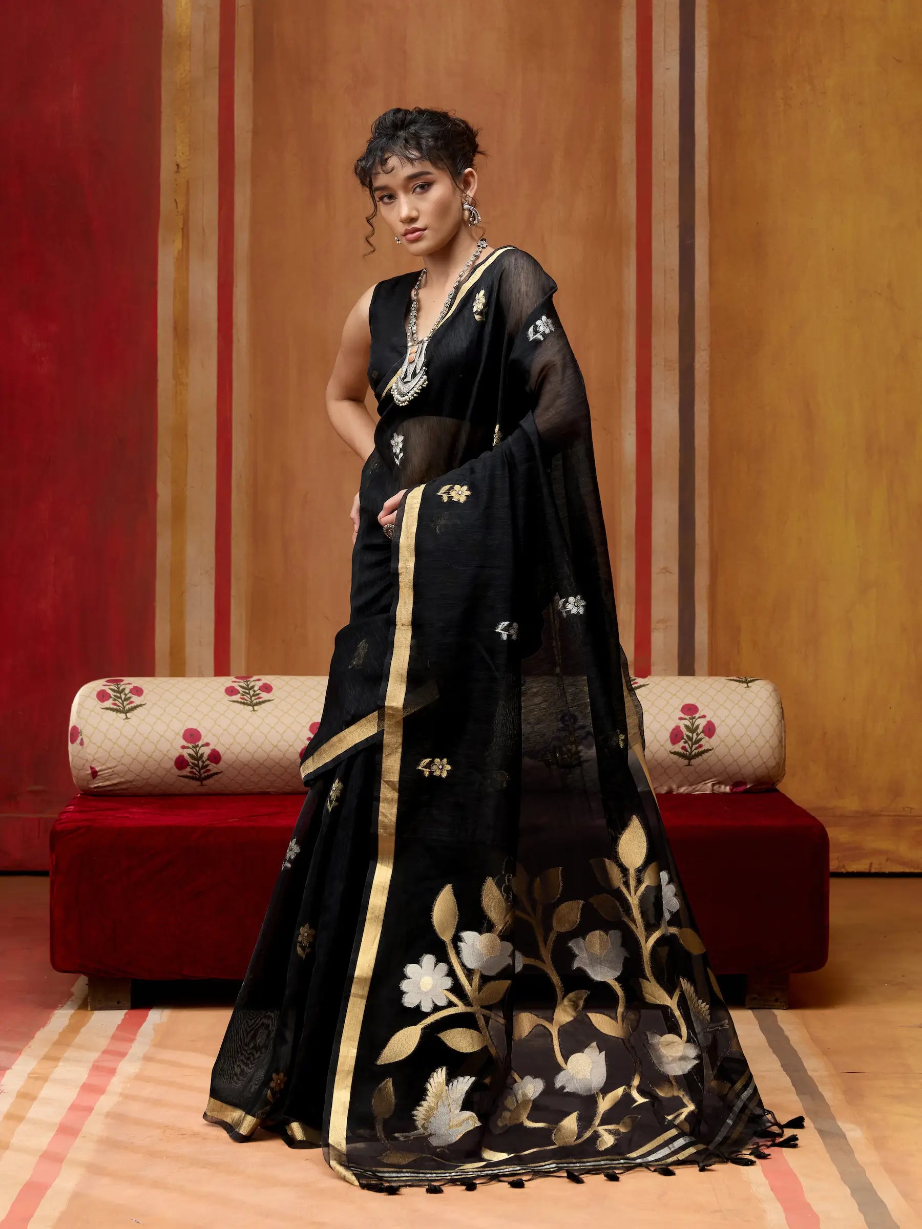 Zade Black Silk Zari Weaving Saree