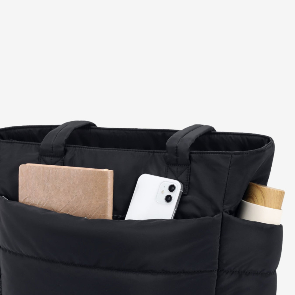 Sanna | Tote Bag  - By Qivii
