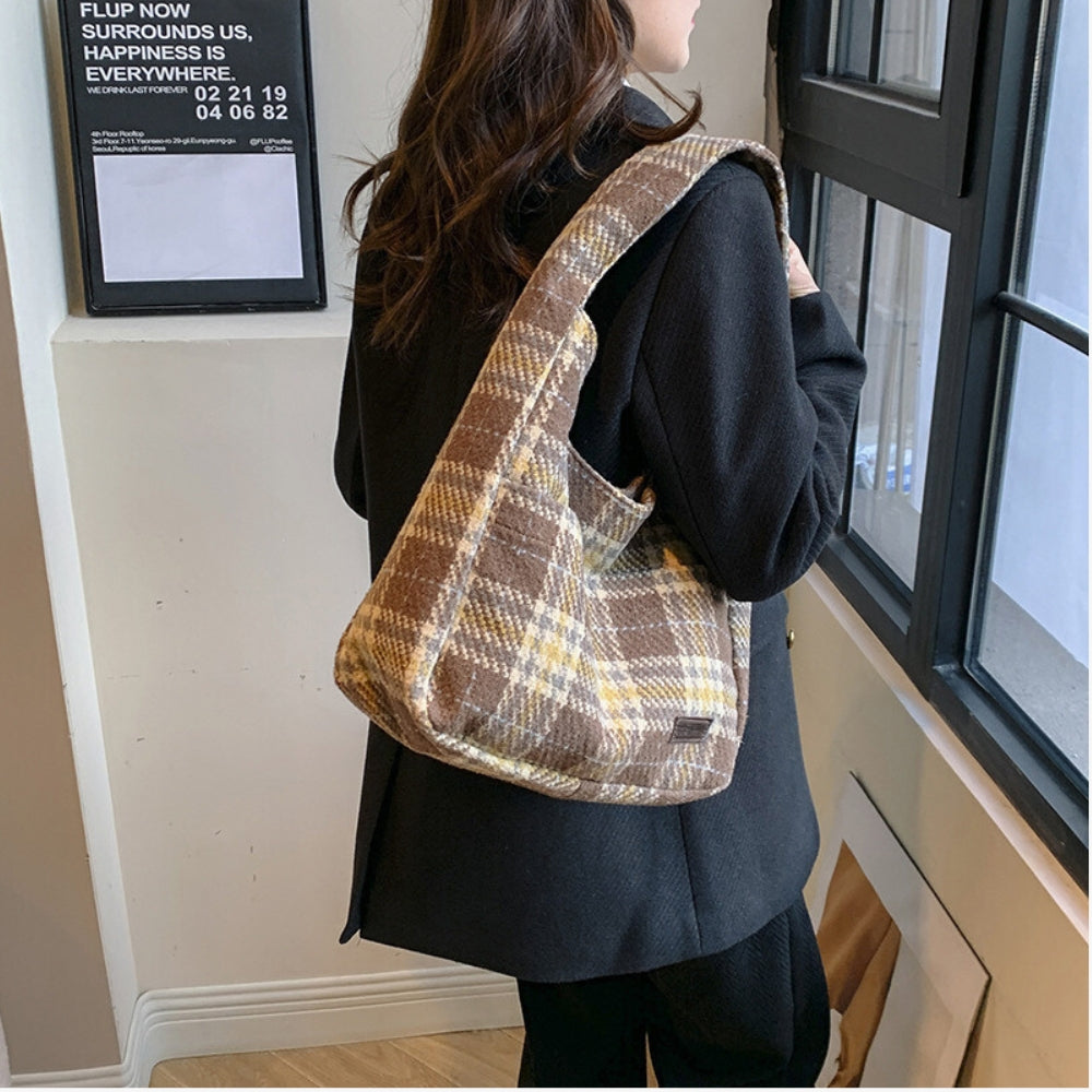 Felia | Hobo Bag  - By Qivii