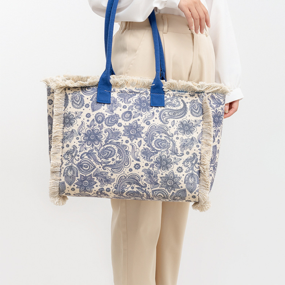 Flora | Tote Bag  - By Qivii