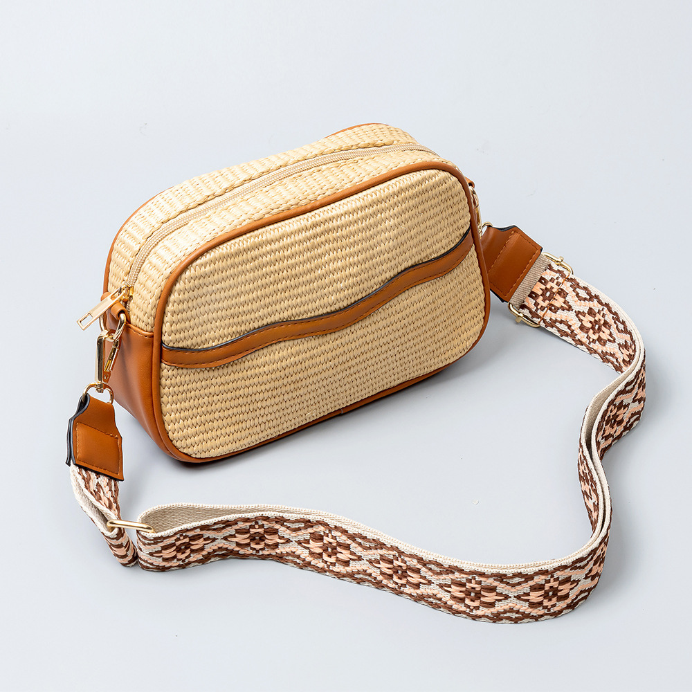 Auma | Crossbody Bag  - By Qivii