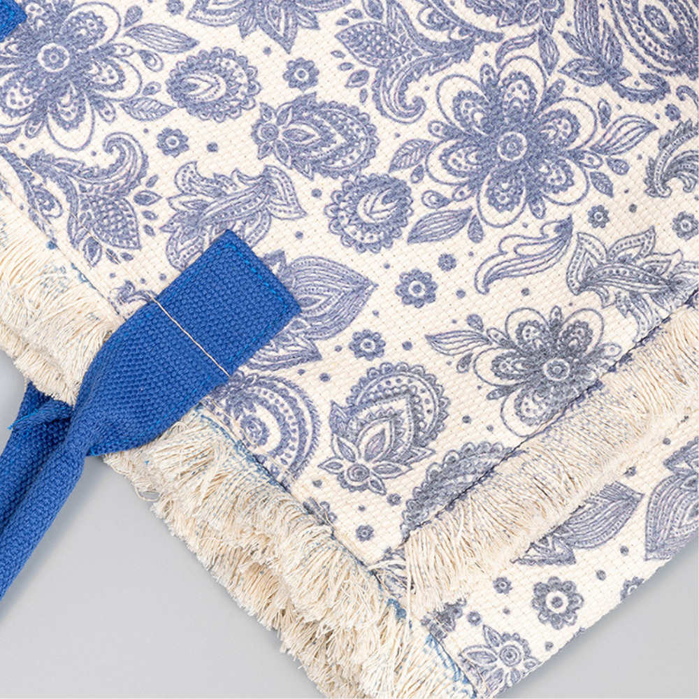 Flora | Tote Bag  - By Qivii