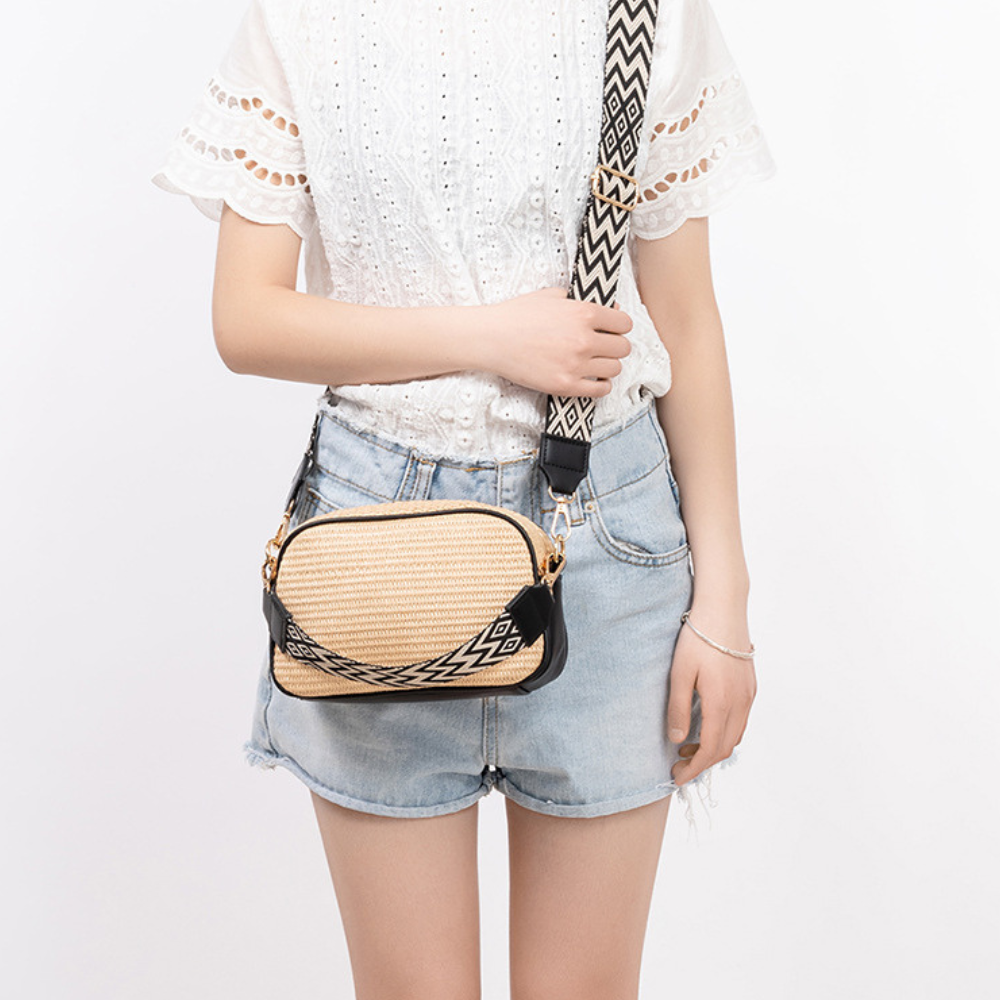 Auma | Crossbody Bag  - By Qivii