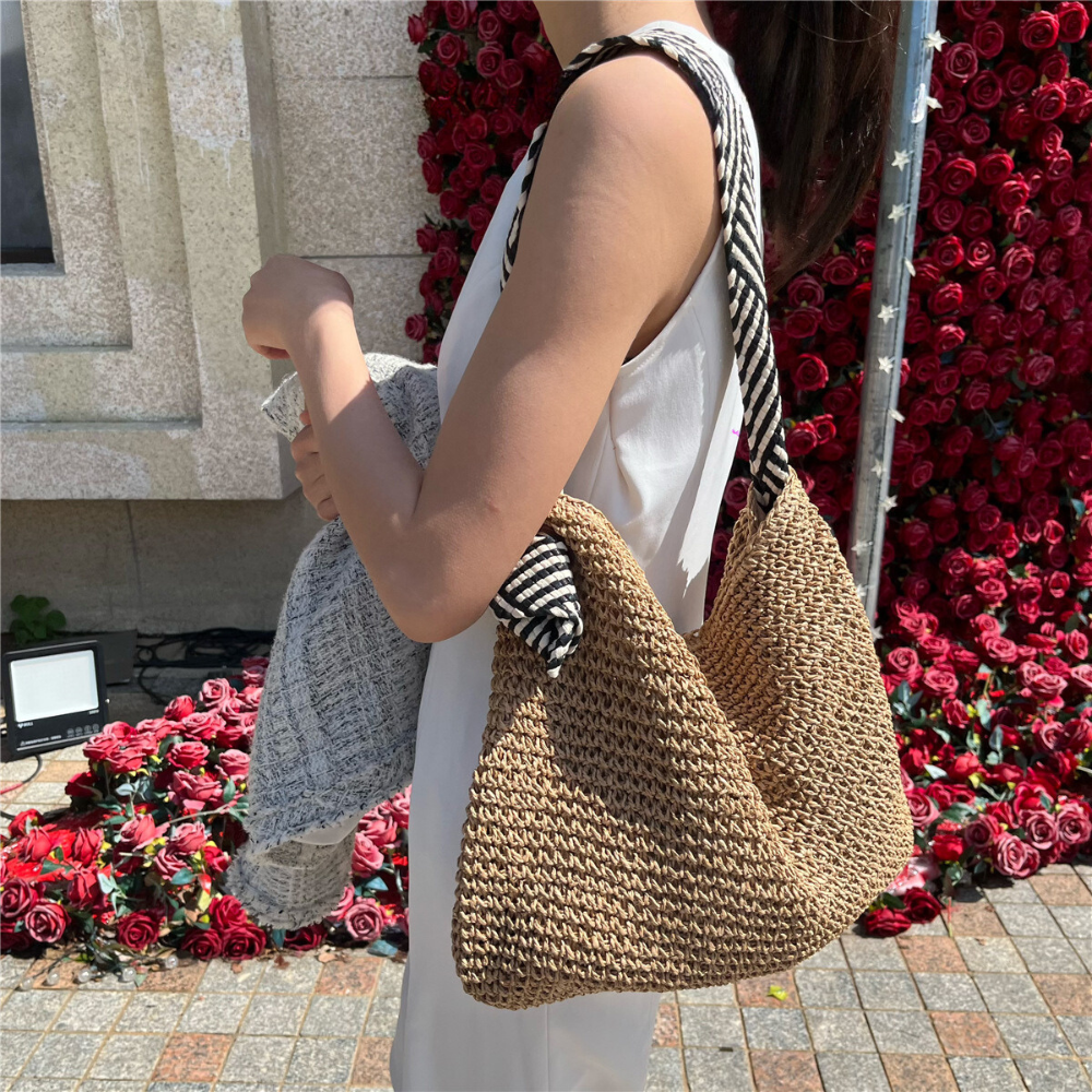 Namah | Shoulder Bag  - By Qivii