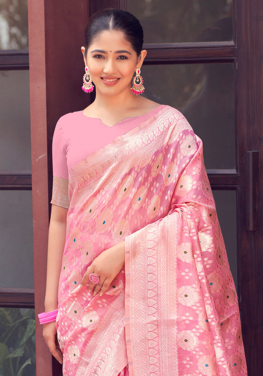 PEACH COLOR LINEN LUCKNOWI WEAVING SILK SAREE