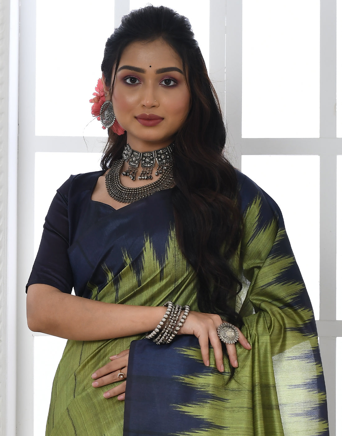 Avocado Green Tussar Silk Temple Print Saree - qivii