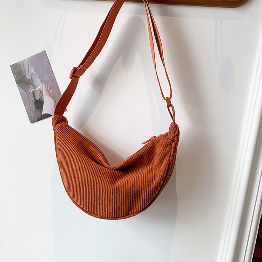 Fanna | Crossbody Belt Bag  - By Qivii