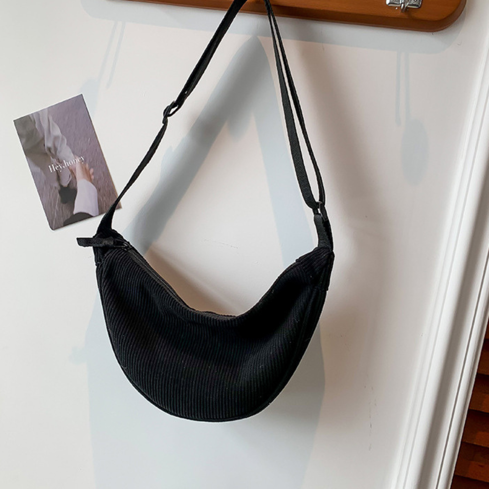 Fanna | Crossbody Belt Bag  - By Qivii