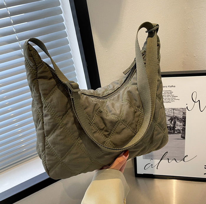 Selvane | Crossbody Bag  - By Qivii