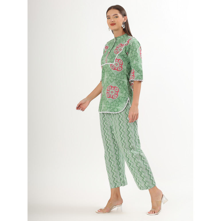 Green Charm Printed Kurta Set - qivii