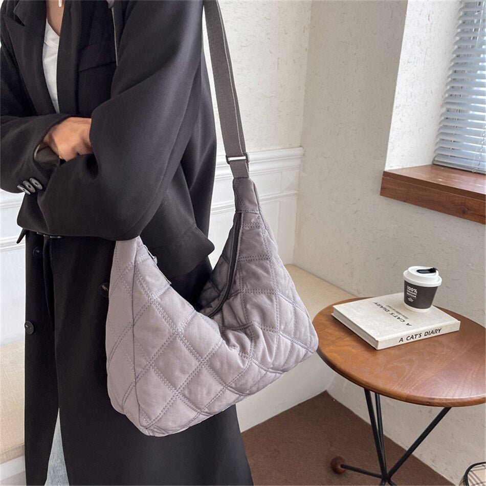 Selvane | Crossbody Bag  - By Qivii