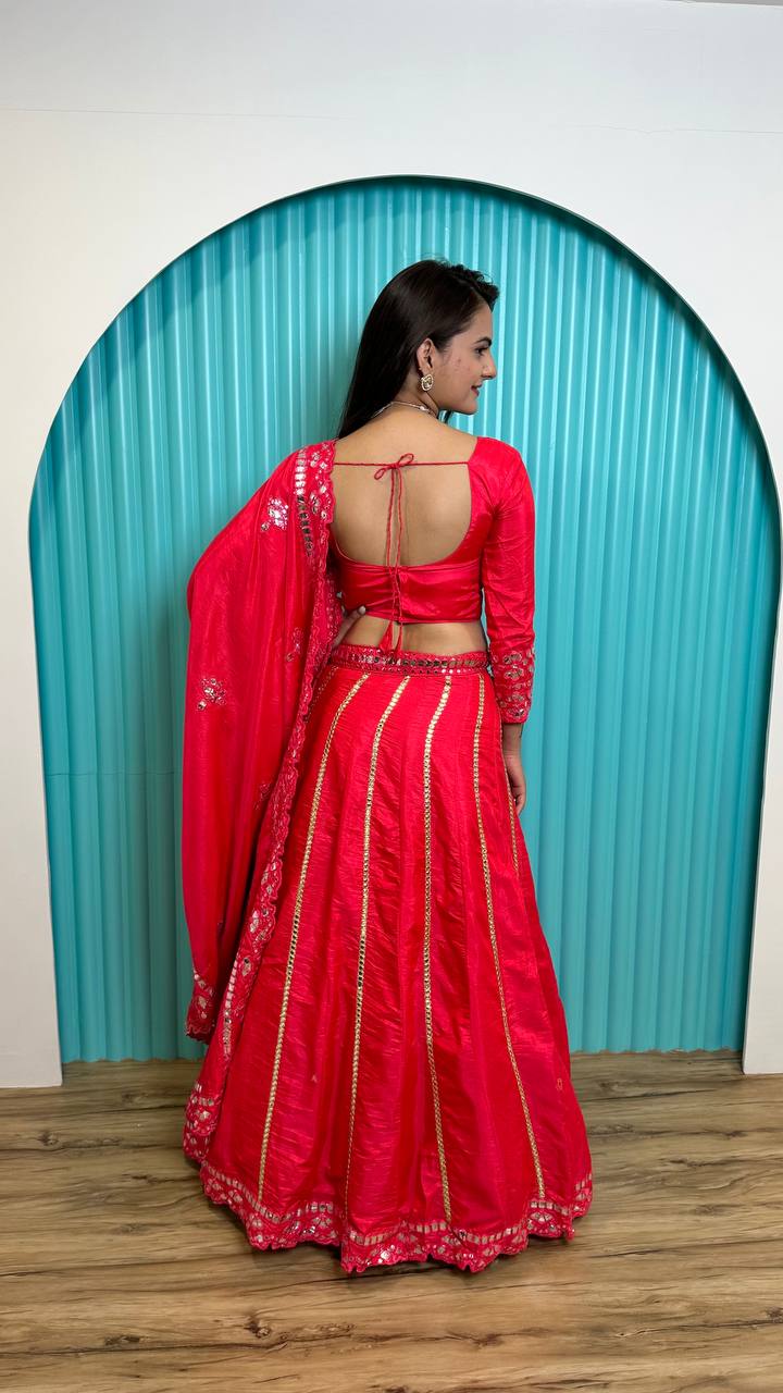 Hot Pink Two tone slub silk lehnga with foil paper work Can can attach