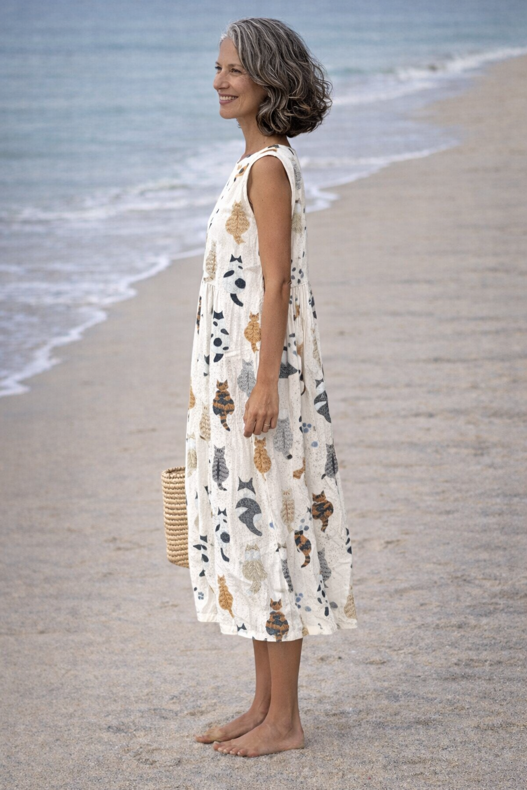 Alina | Midi-jurk met een print van mooie katten  - By Qivii