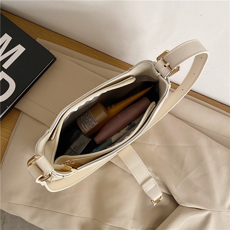 Rivoire | Shoulder Bag  - By Qivii