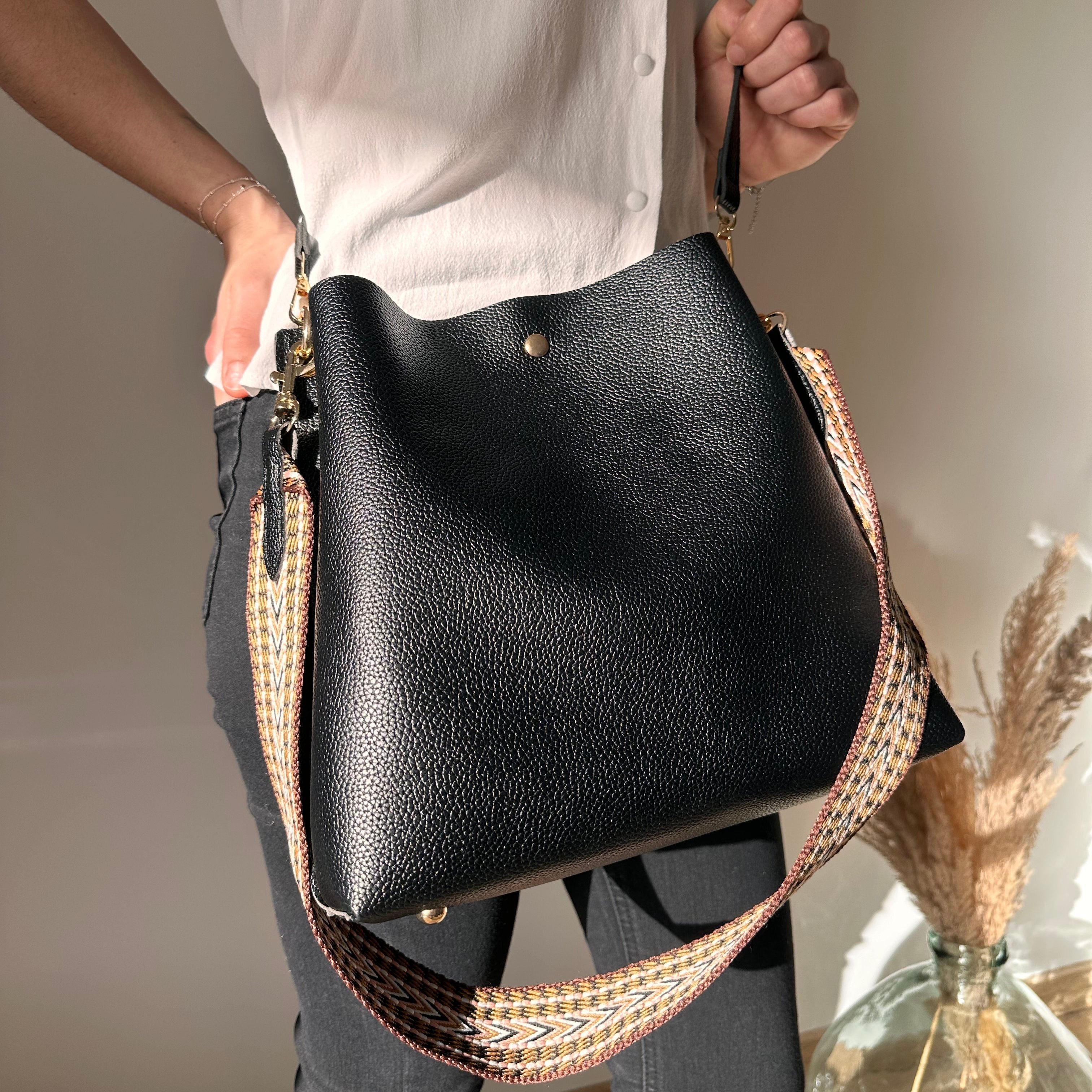 Montelise | Crossbody Bucket Bag  - By Qivii