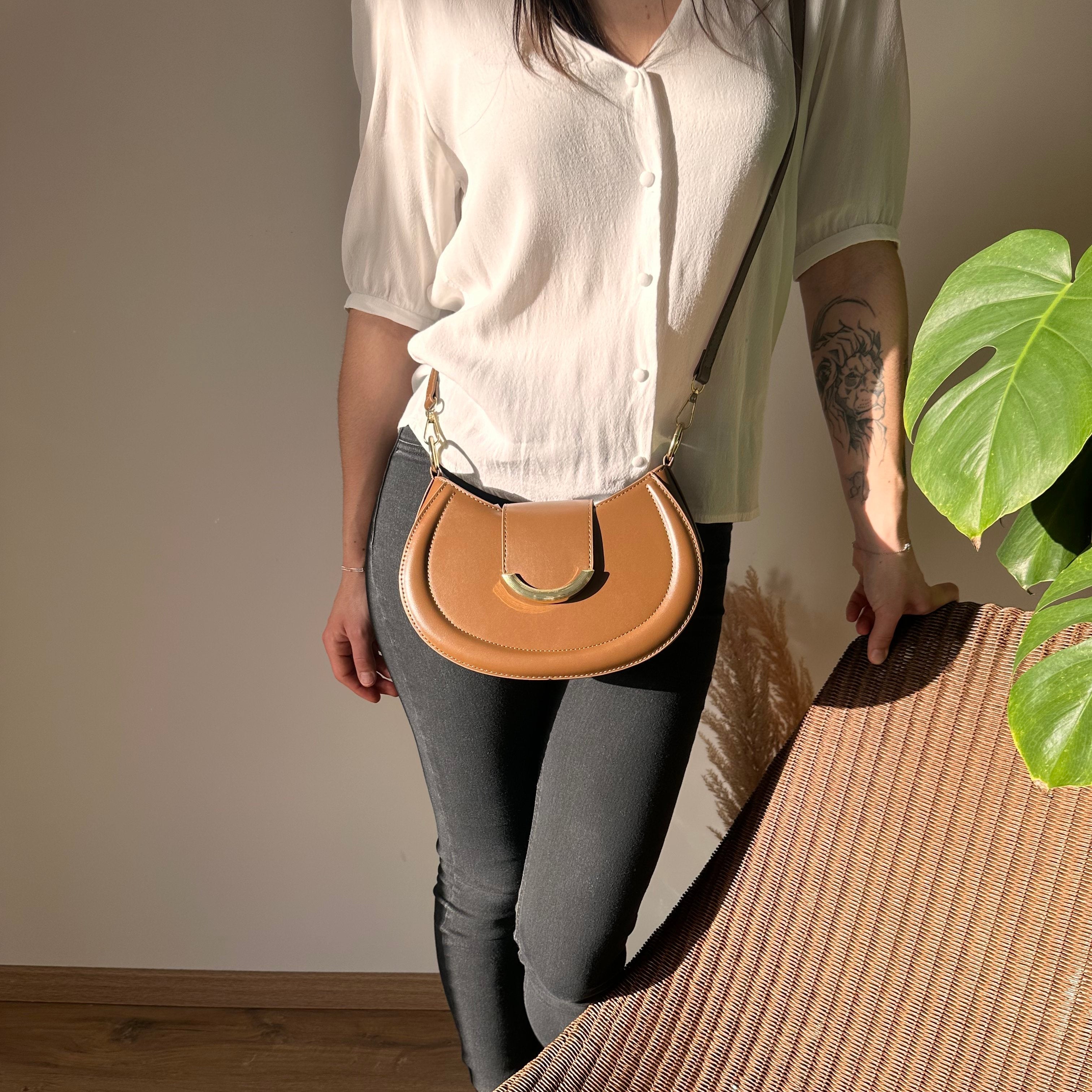 Lanna | Crossbody Bag  - By Qivii