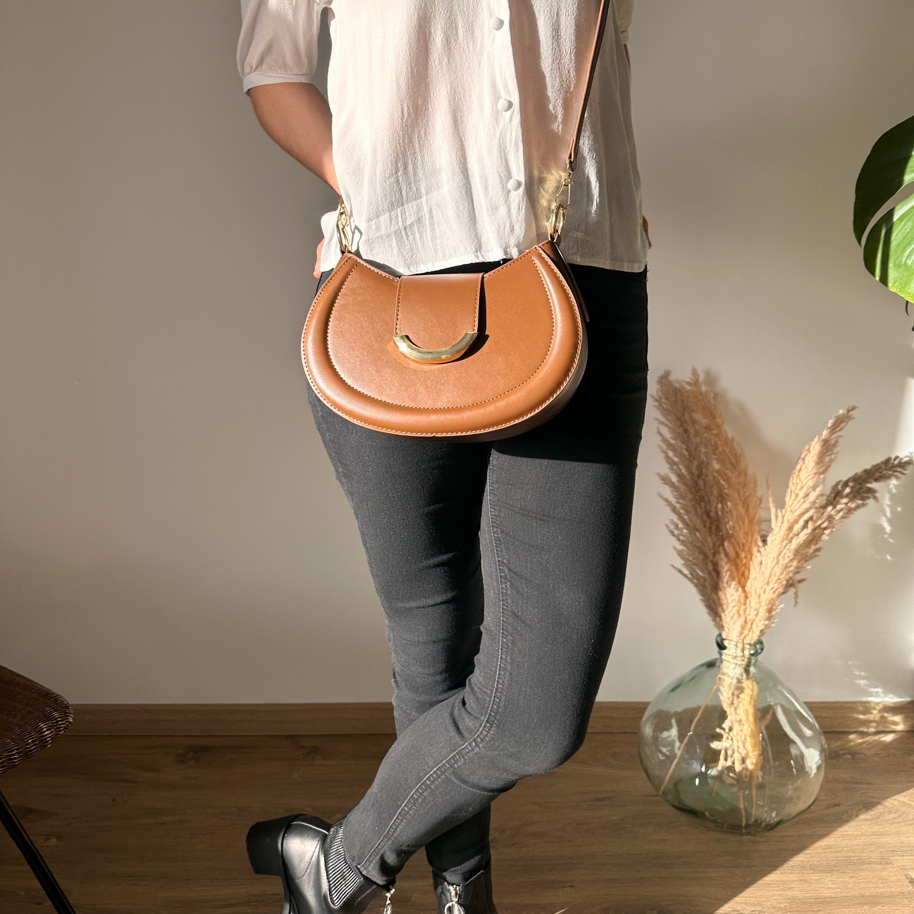 Lanna | Crossbody Bag  - By Qivii