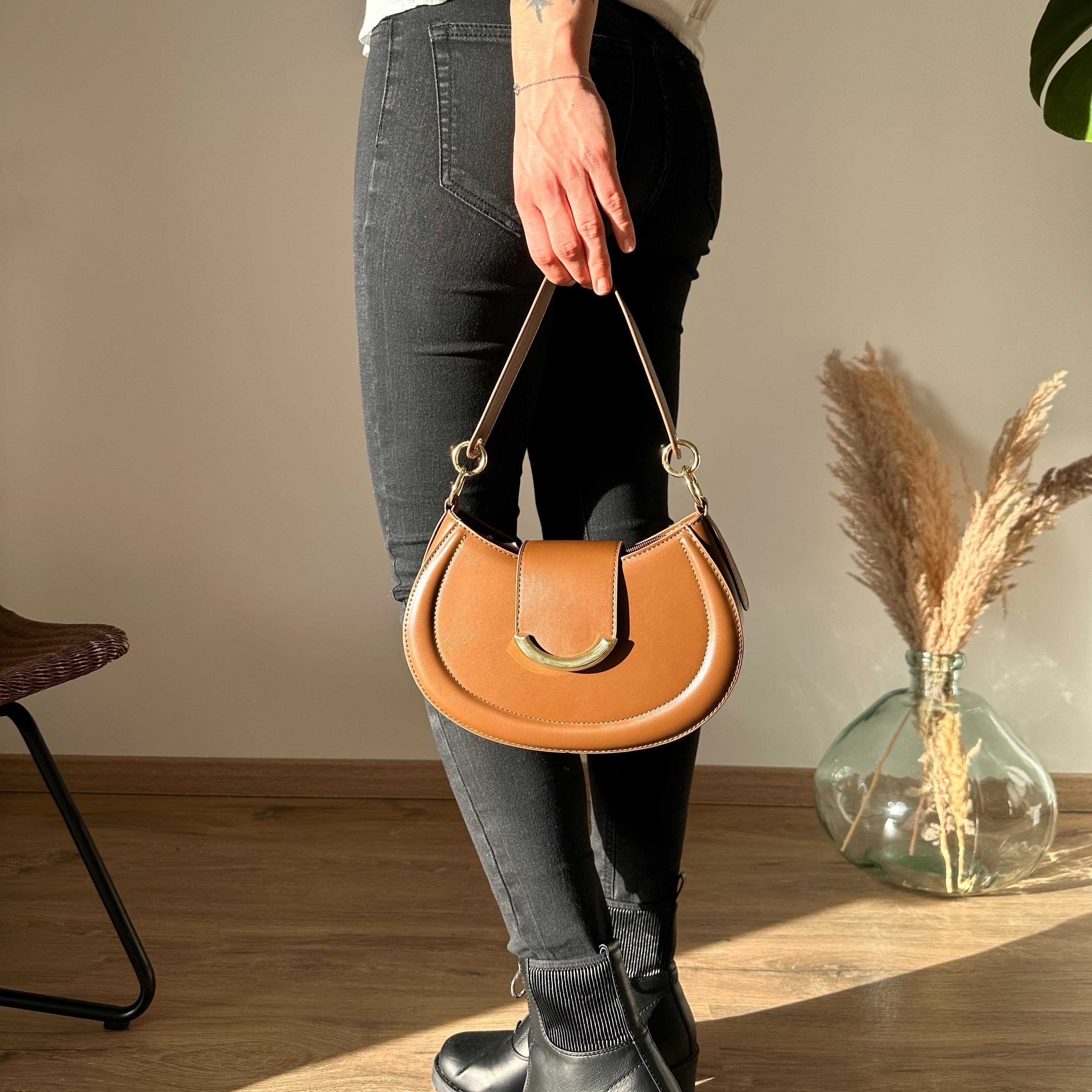 Lanna | Crossbody Bag  - By Qivii