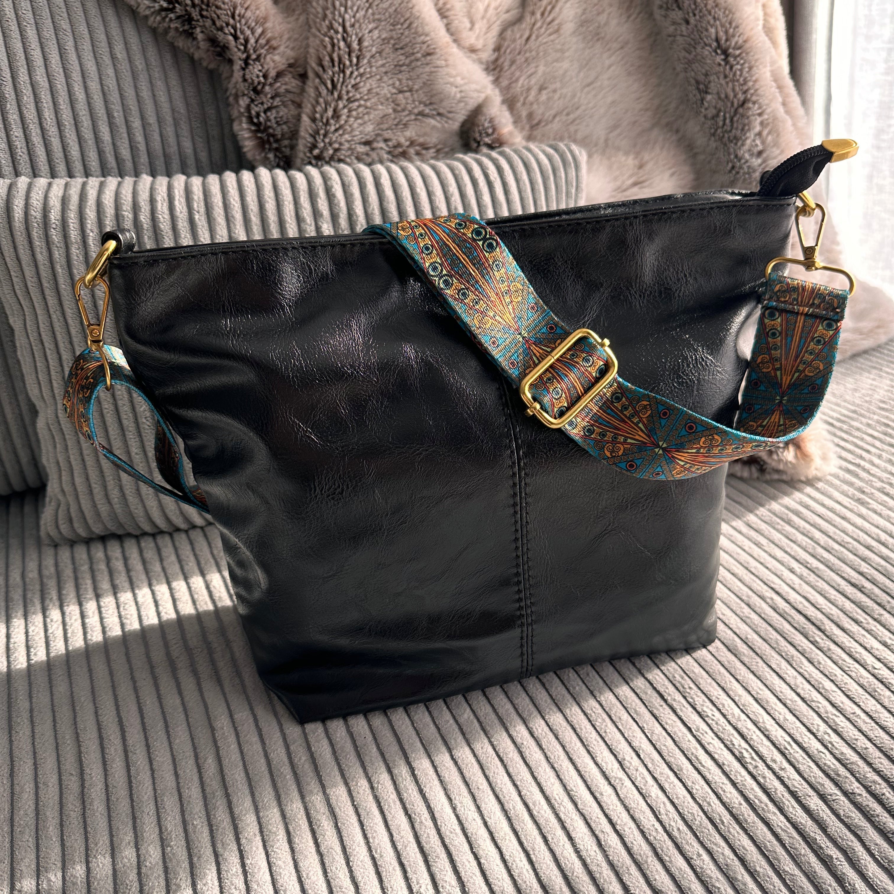 Boyah | Crossbody Bag  - By Qivii