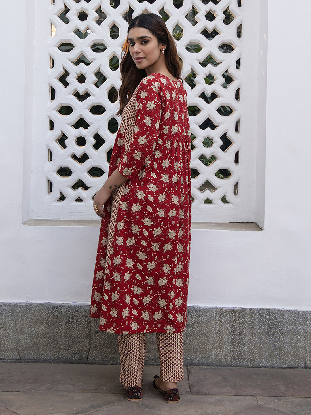 Red Cotton Floral Kurta Pant Set  - By Janasya