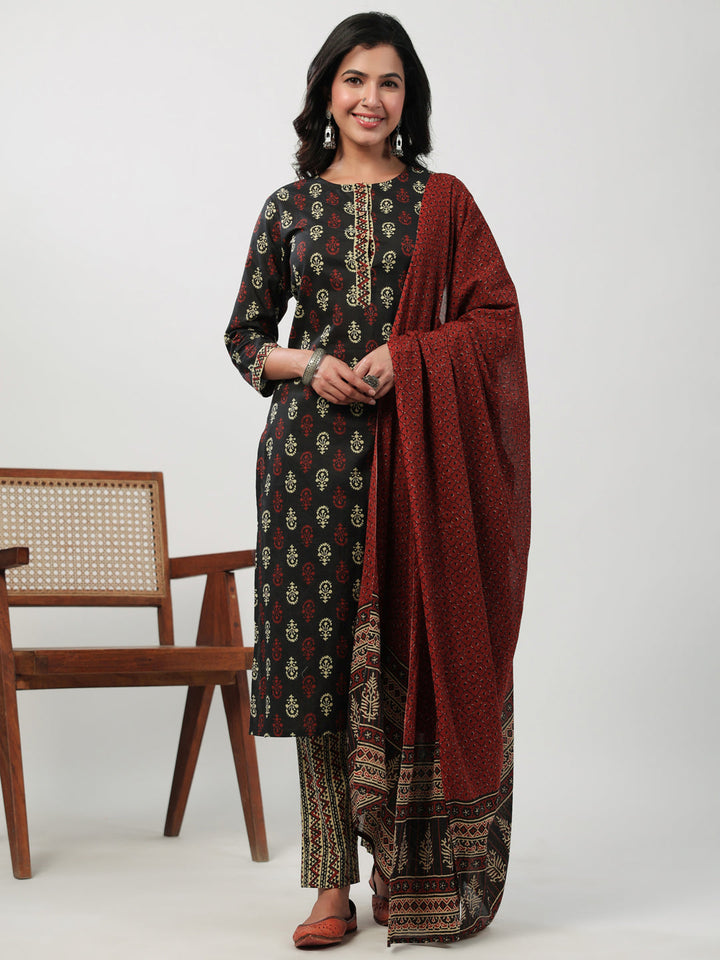 Black Cotton Ethnic Motifs Kurta Set  - By Janasya