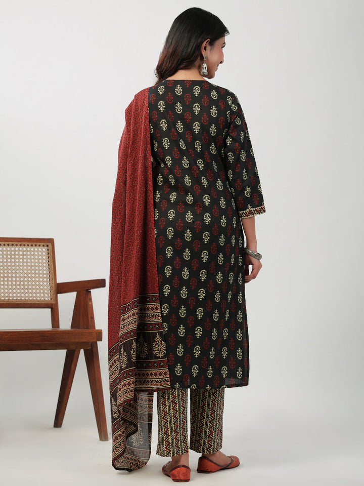 Black Cotton Ethnic Motifs Kurta Set  - By Janasya