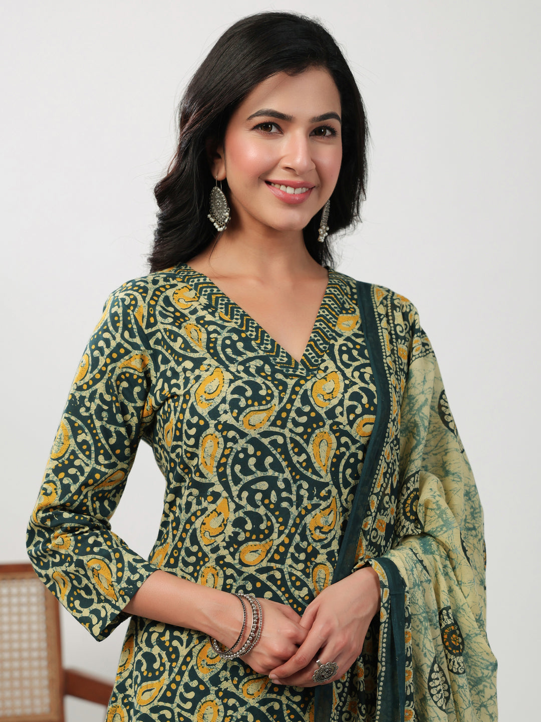 Green Cotton Batik Straight Kurta Set  - By Janasya