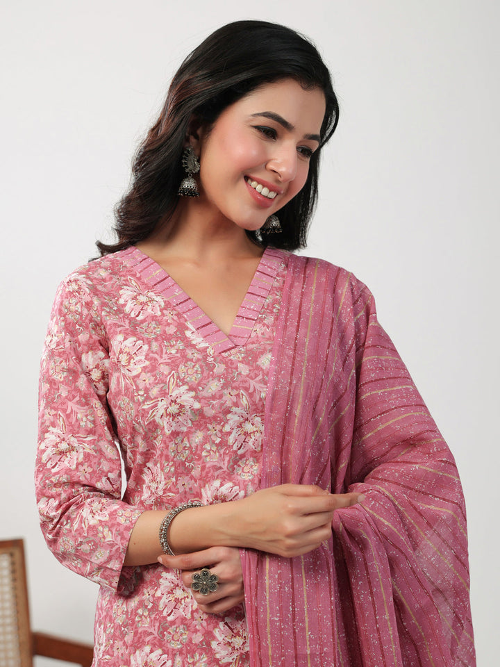 Pink Cotton Floral Straight Kurta Set  - By Janasya