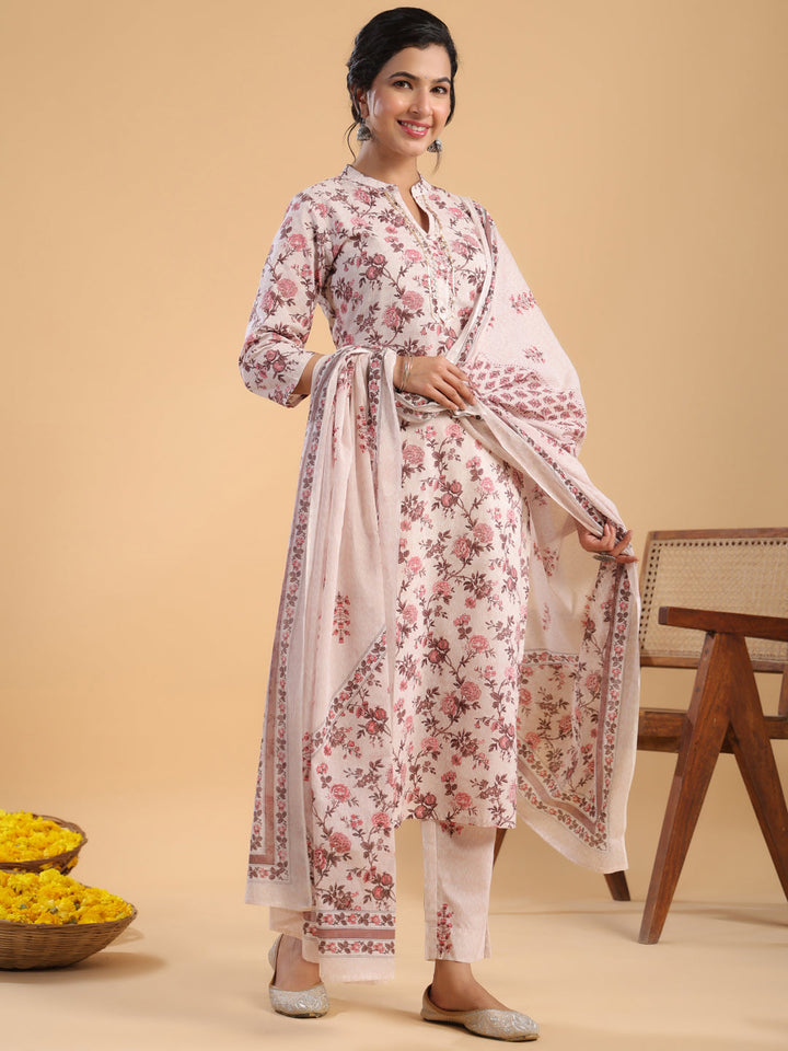 Peach Cotton Floral Regular Kurta Set  - By Janasya