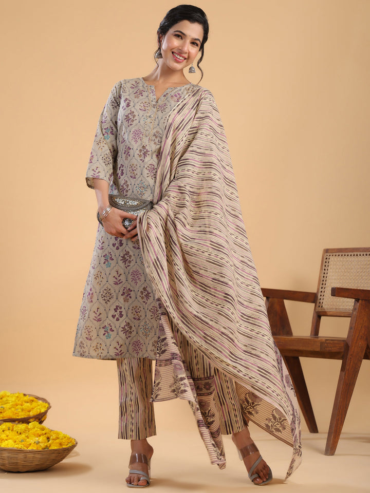 Cream Cotton Floral Regular Kurta Set  - By Janasya