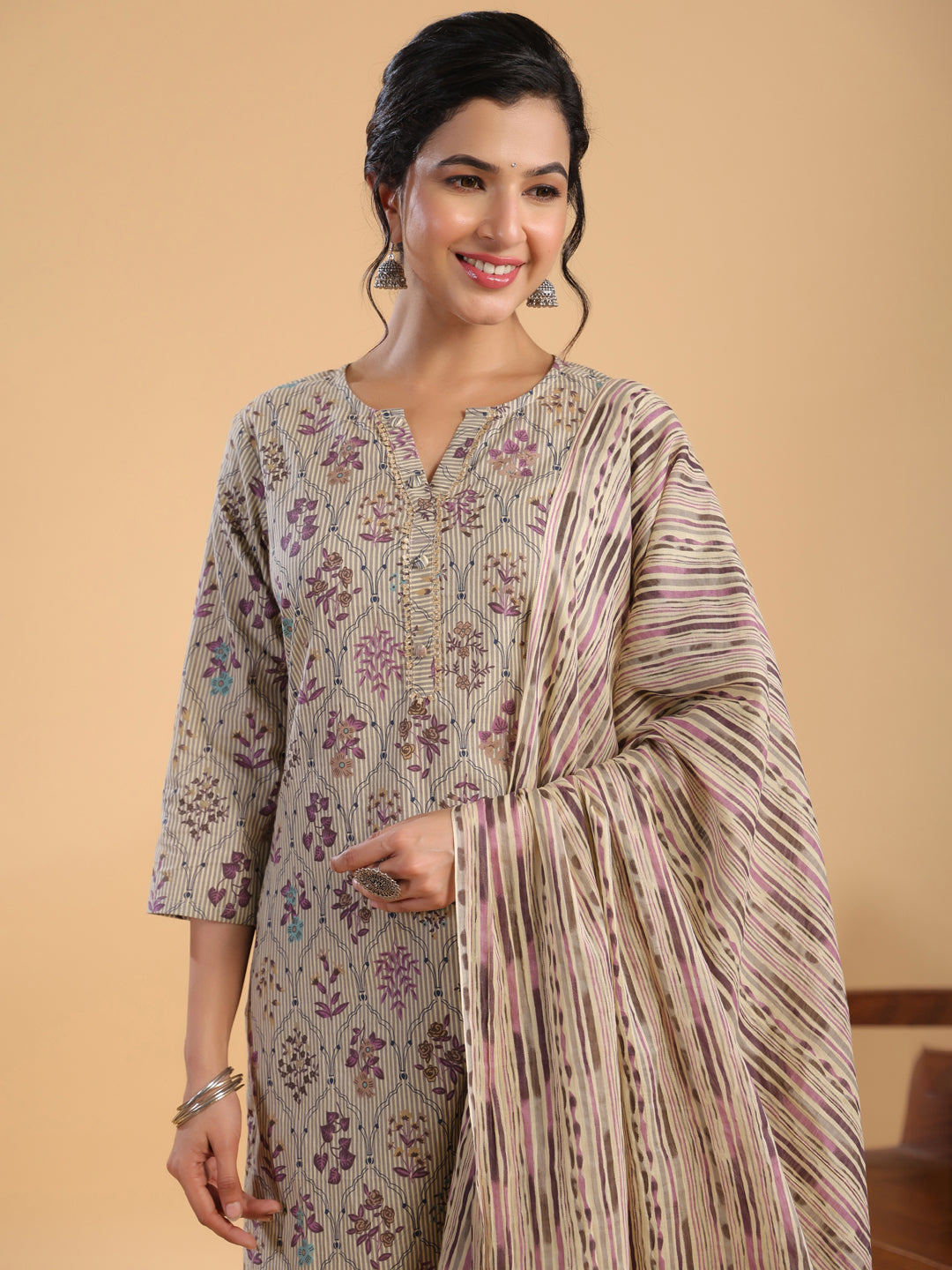 Cream Cotton Floral Regular Kurta Set  - By Janasya