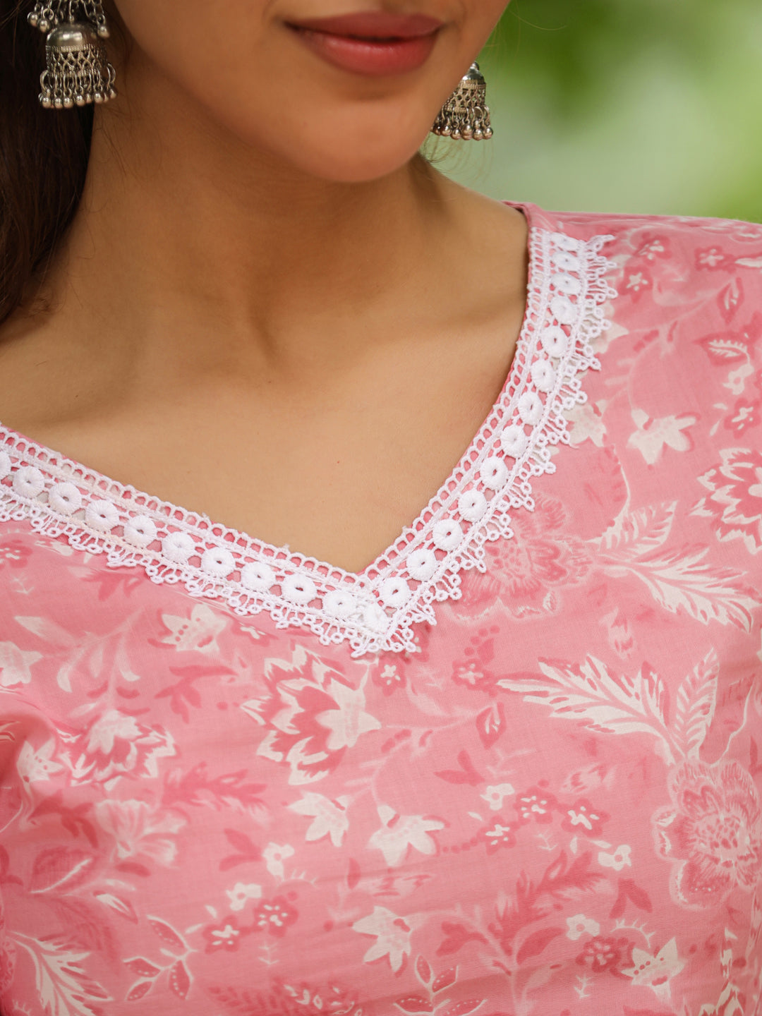 Pink Cotton Floral Regular Kurta Set  - By Janasya