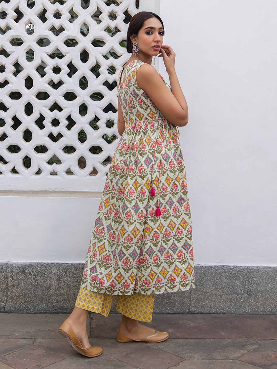 Light Green Cotton Ethnic Motif Side Pleated Kurta Set  - By Janasya