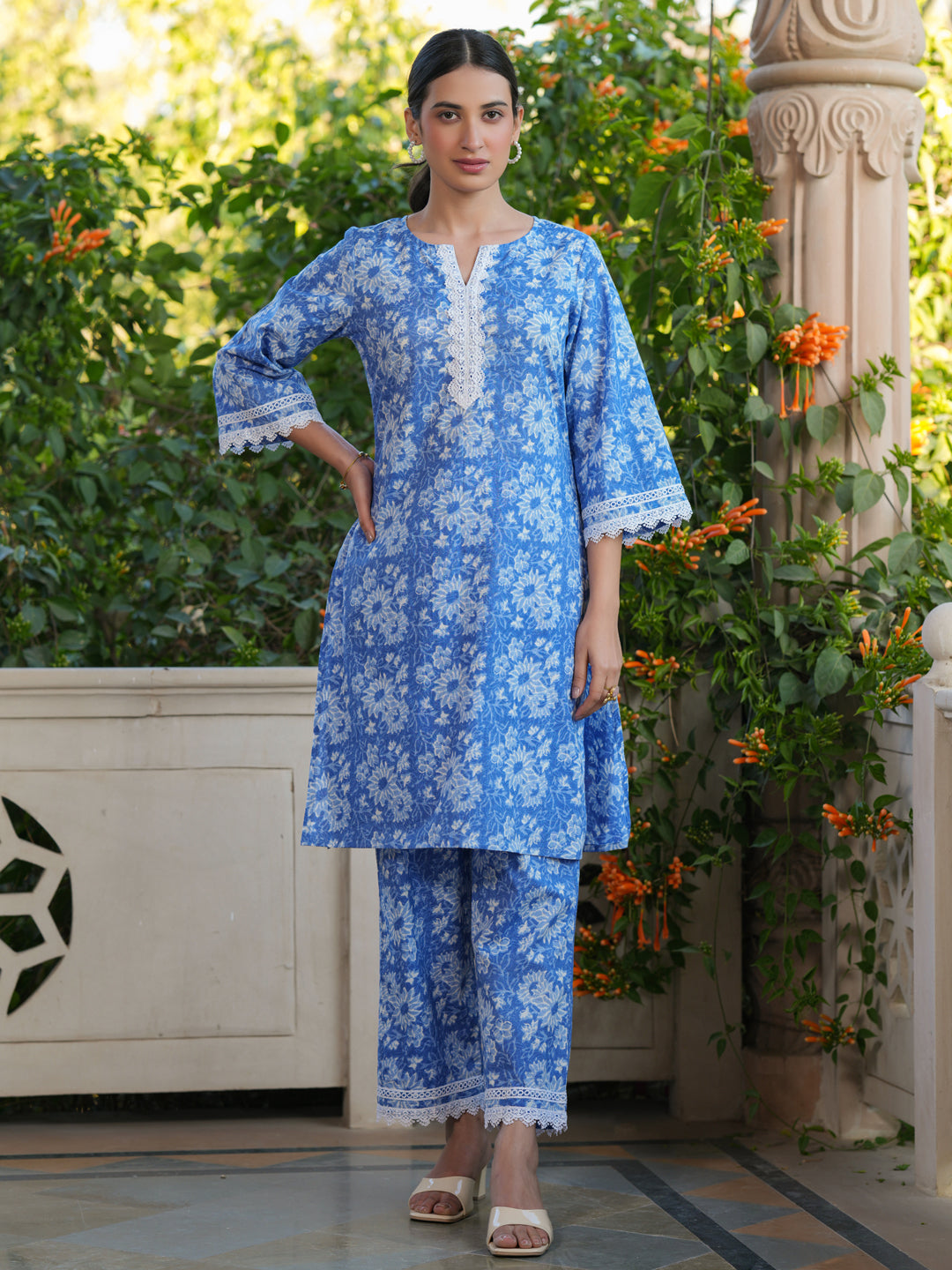 Blue Pure Cotton Floral Printed Straight Co-ord Set - qivii
