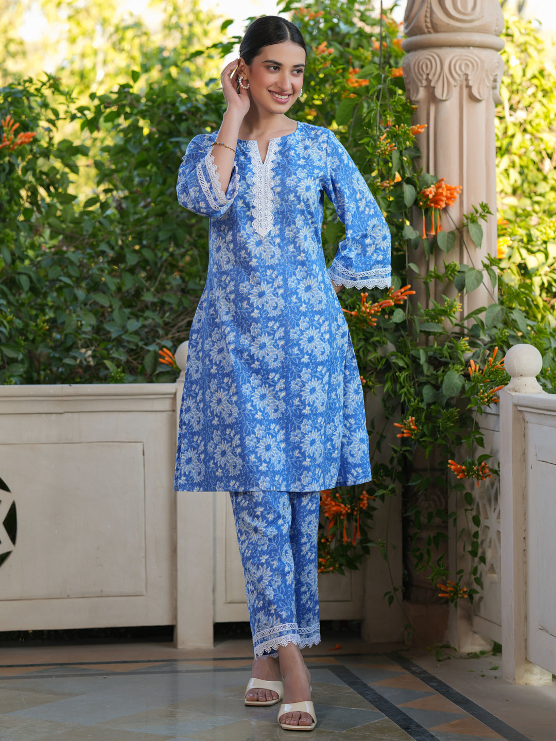 Blue Pure Cotton Floral Printed Straight Co-ord Set - qivii