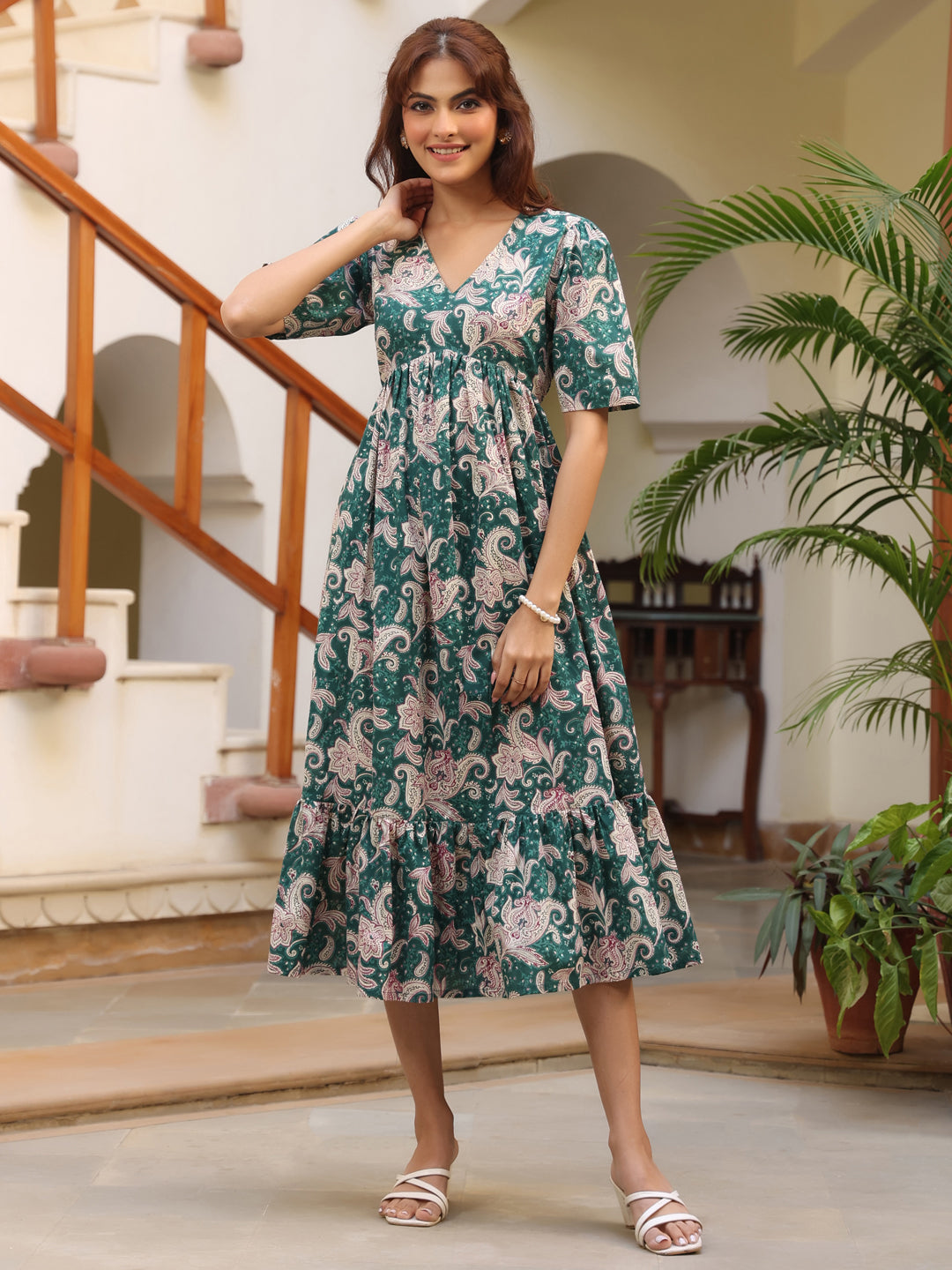 Green Pure Cotton Printed Floral Tiered Dress - qivii