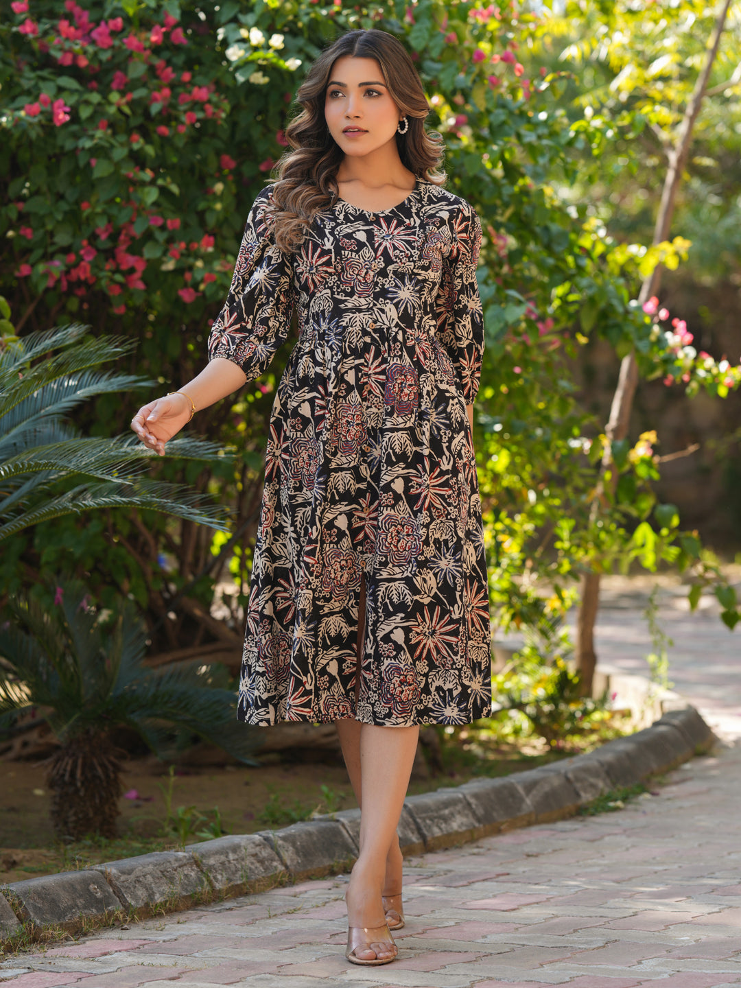 Black Pure Cotton Floral Printed A-line Dress - qivii