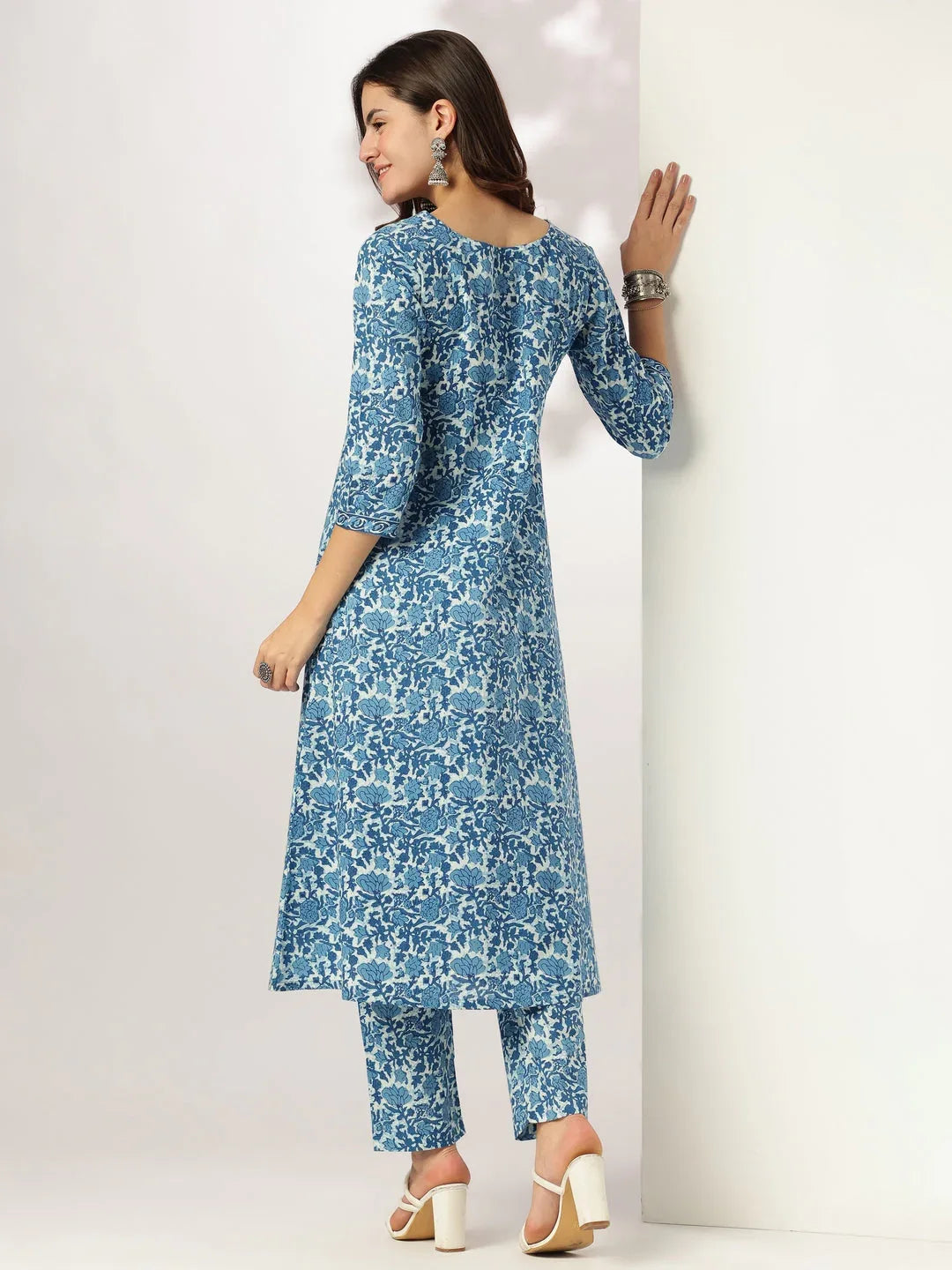 Janasya Women's Indigo Pure Cotton Floral Printed A-line Kurta Pant Set
