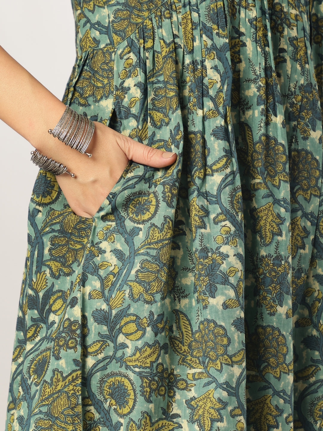 Sea Green Pure Cotton Floral Printed A-line Kurta Set - qivii