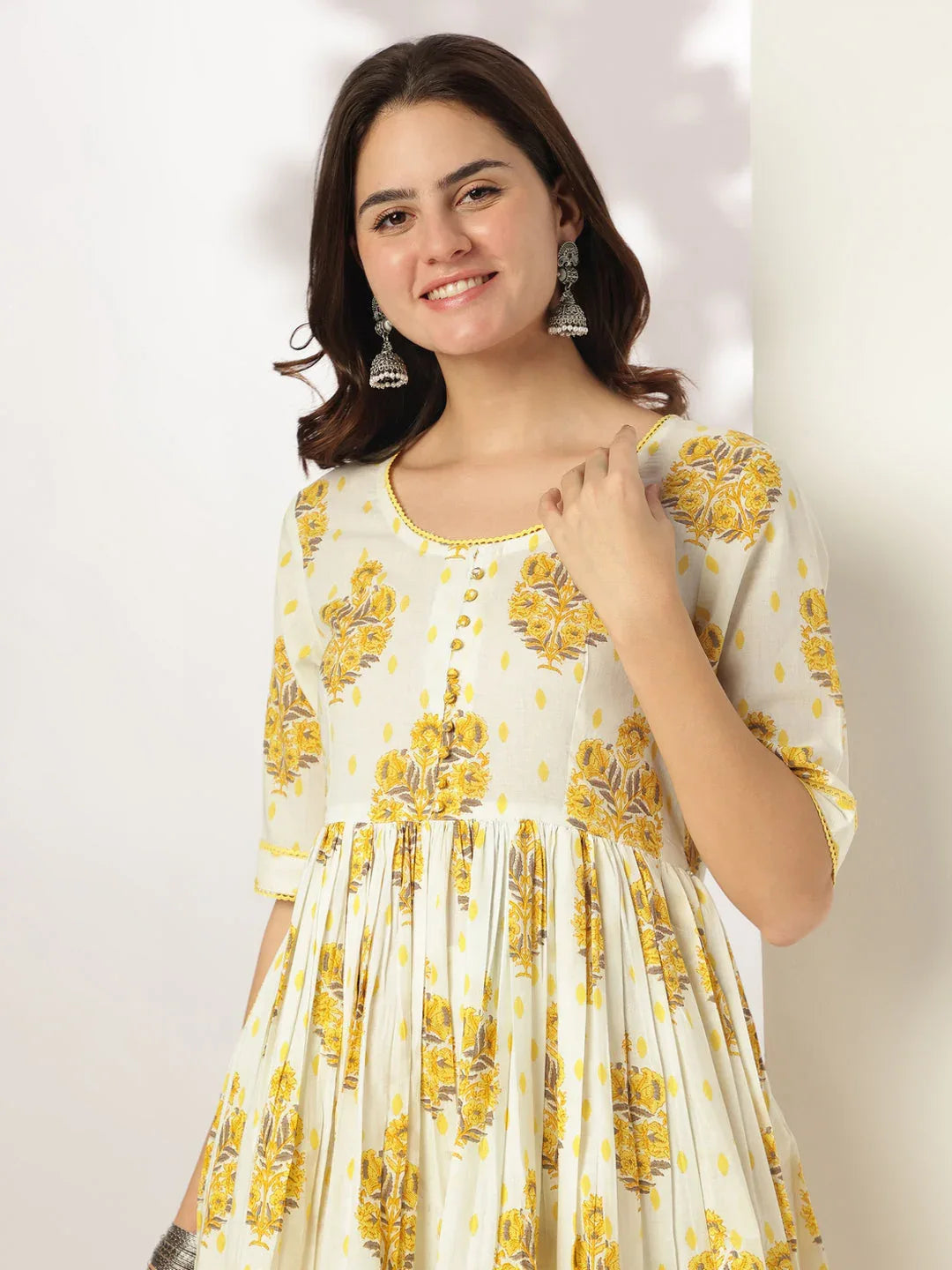Janasya Women's Off White Pure Cotton Floral Printed A-line Kurta Set