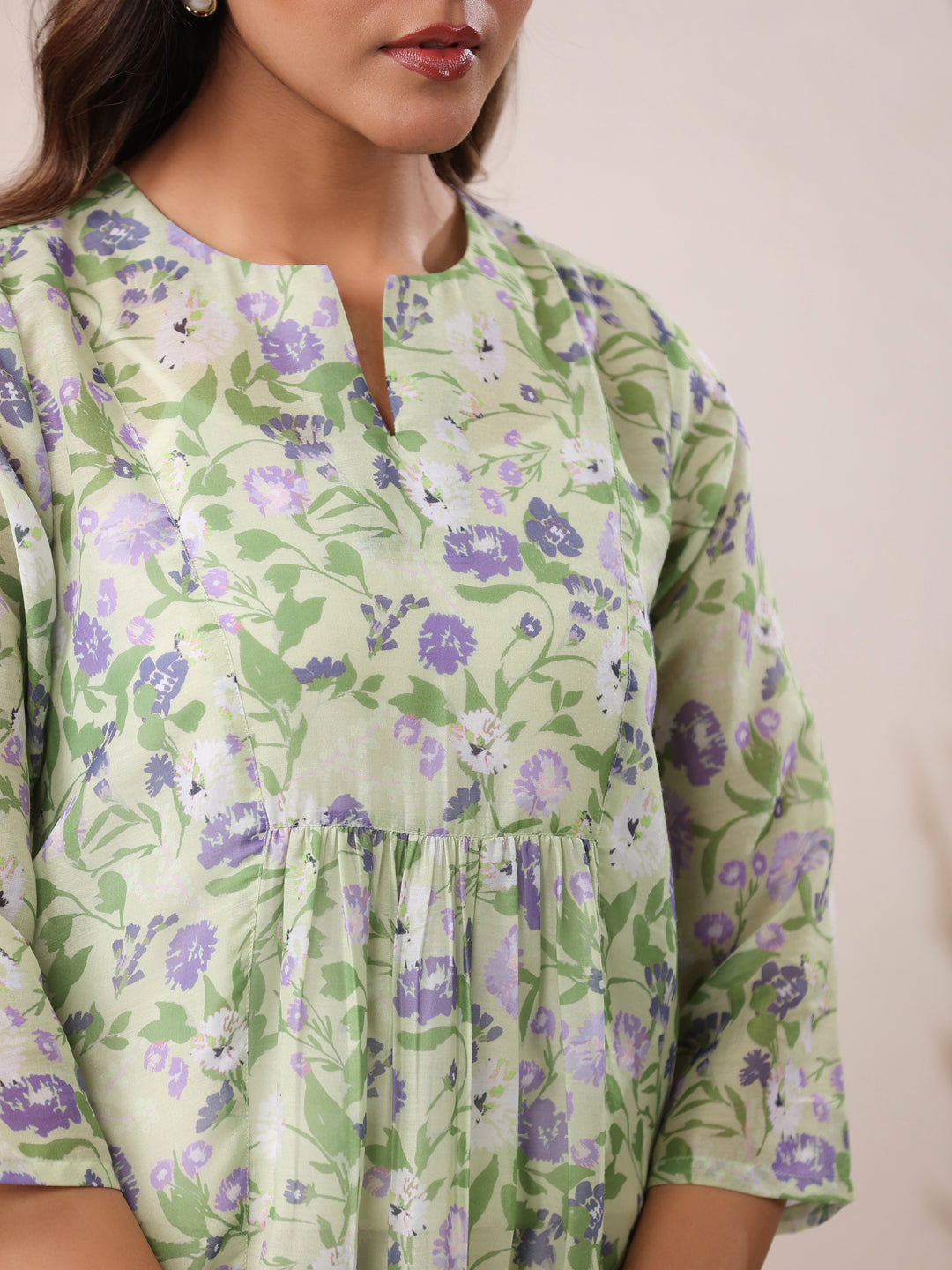 Green Pure Cotton Floral Printed A-Line Tunic - qivii