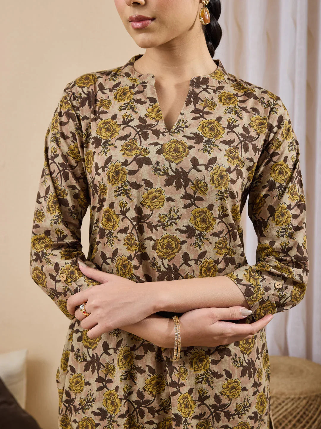 Janasya Women's Brown Pure Cotton Floral Printed Straight Kurta