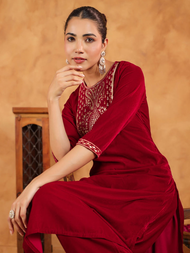 Red Velvet Zari Embroidered Straight Kurta Set  - By Janasya