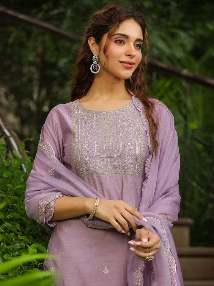 Lavender Silk Blend Embroidered Straight Kurta Set  - By Janasya