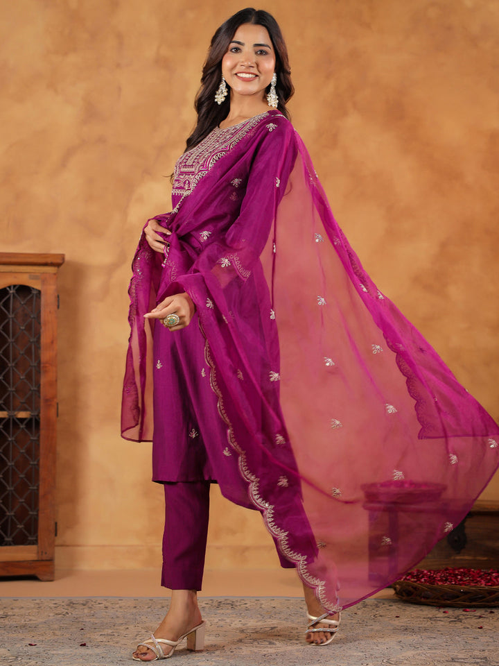 Purple Silk Blend Embroidered Straight Kurta Set  - By Janasya