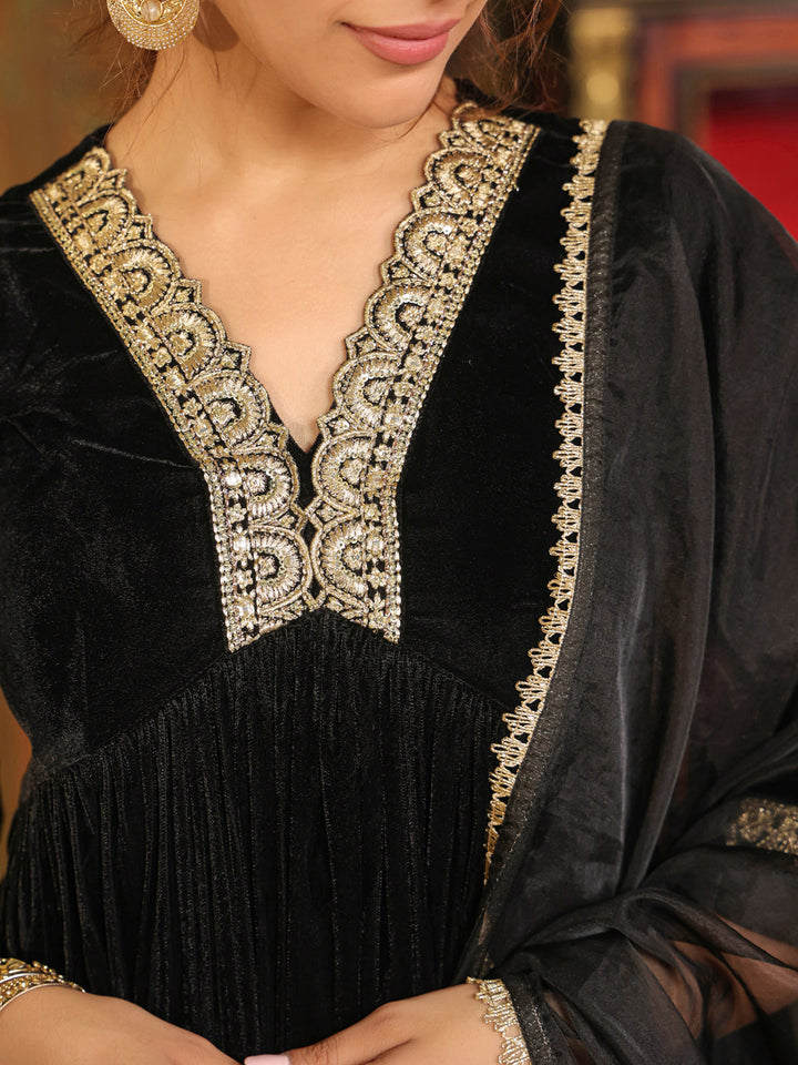 Black Velvet Embellished A-Line Kurta Set  - By Janasya