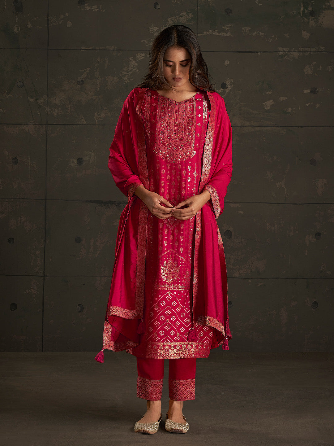 Red Jacquard Ethnic Motifs Straight Kurta Set  - By Janasya