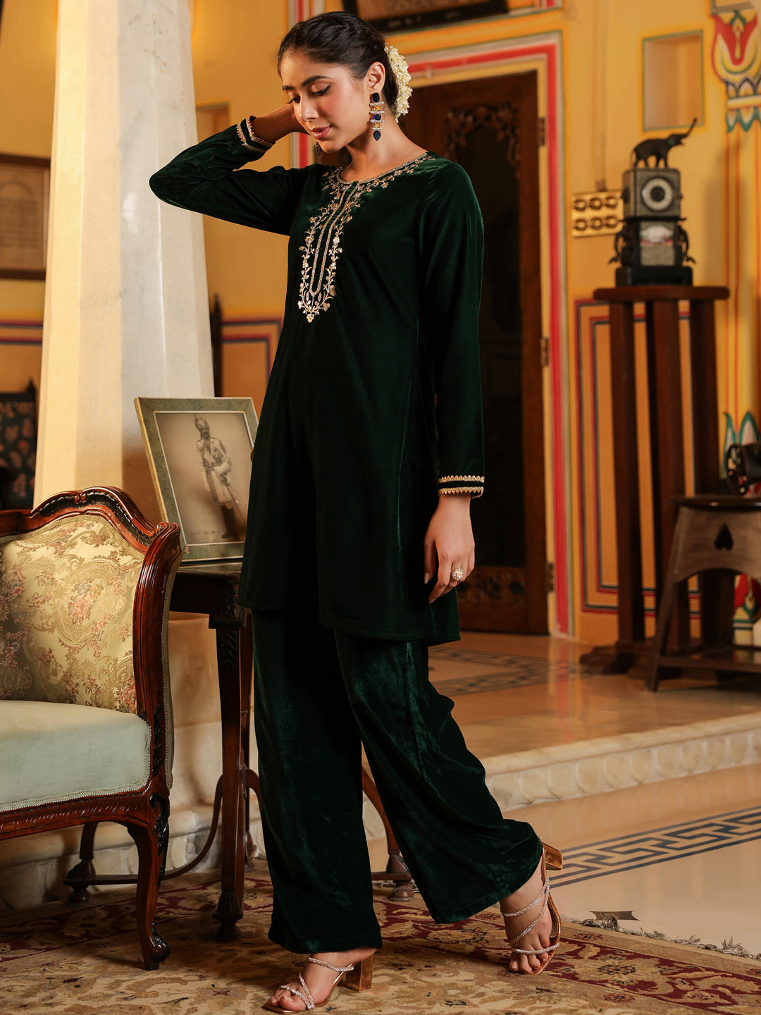 Janasya Women's Bottle Green Velvet Yoke Embroidered Straight Co-ord Set
