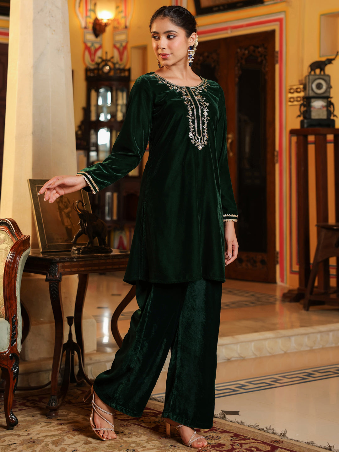 Janasya Women's Bottle Green Velvet Yoke Embroidered Straight Co-ord Set